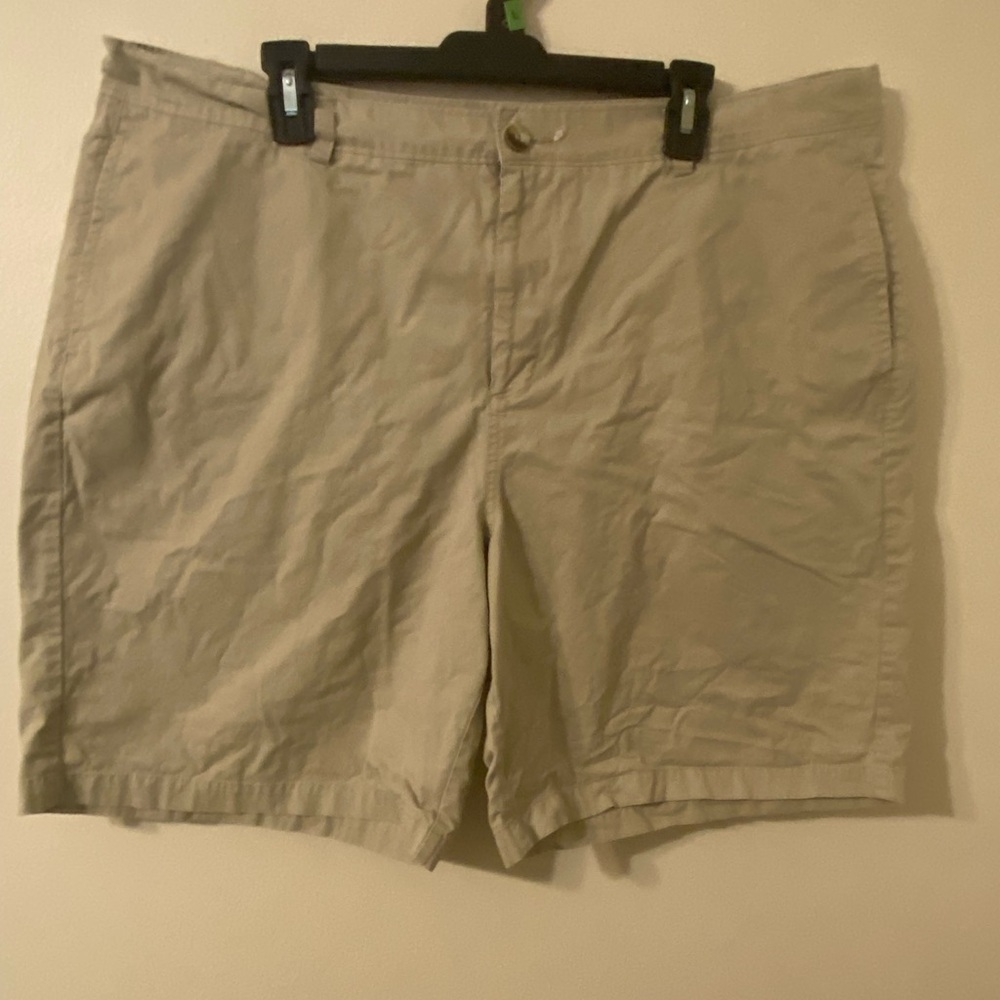 Mens Disney Parks‎ Mickey Logo Chino Khaki Flat Front Shorts Size 42 Waist